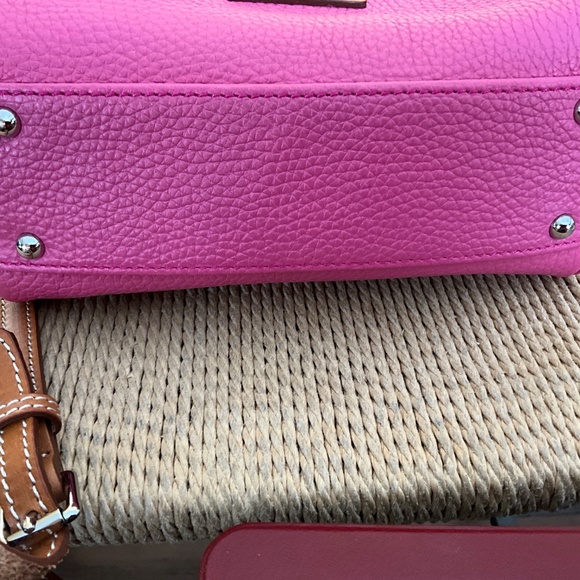 Dooney and bourke pink crossbody bag - Picture 3 of 4